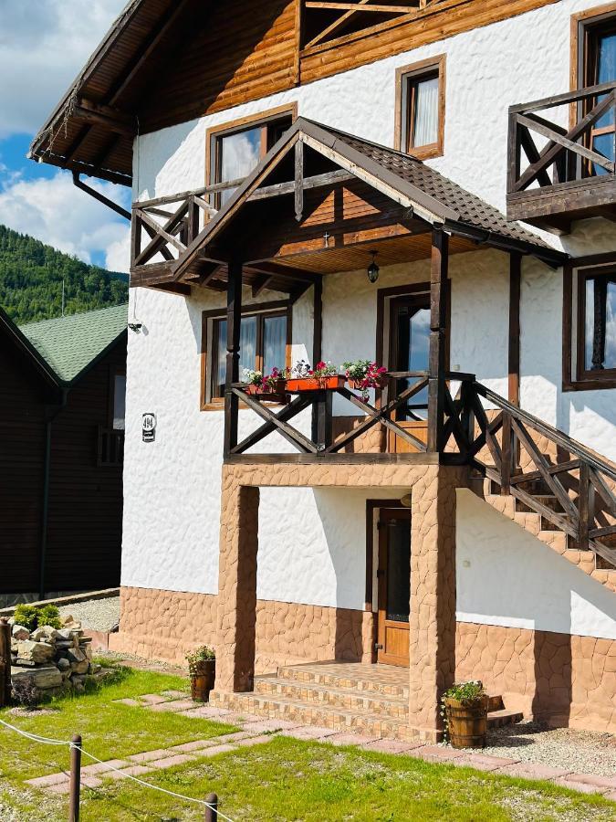 Guest house Lileya Bukovel Extérieur photo